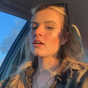 Meet your Posher, Analynn